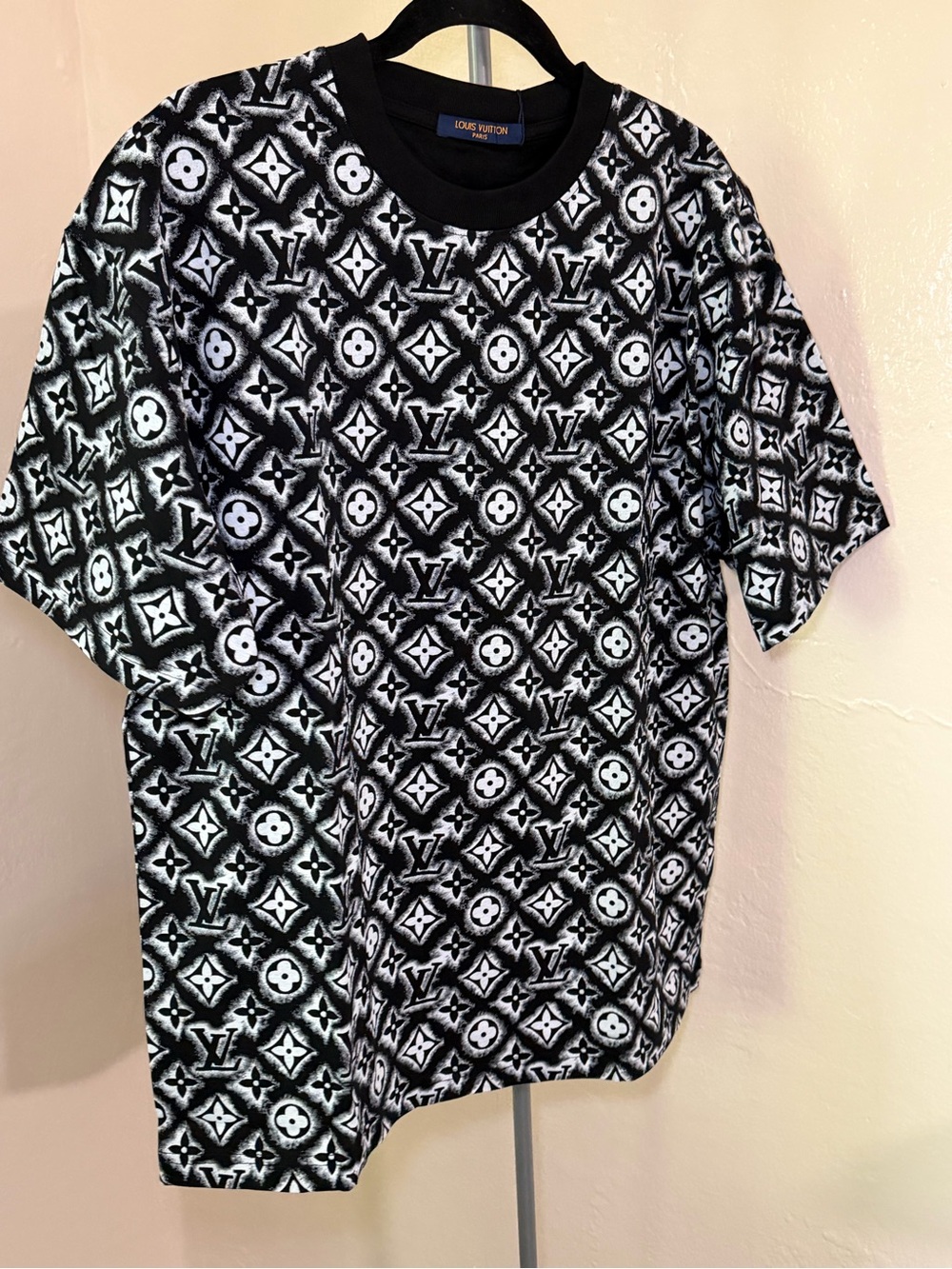 T shirt men Black & White All-Over Monogram Tee